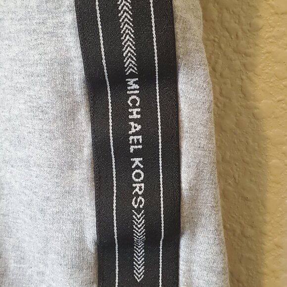 Micheal Kors mens Sweat shorts, size XL - Picture 2 of 9
